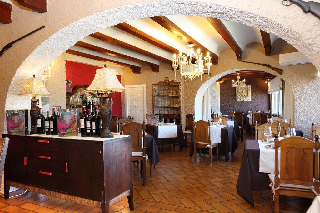 Hotel Restaurante Risco Laredo Exterior photo