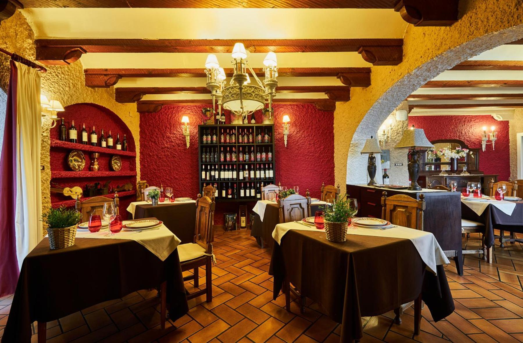 Hotel Restaurante Risco Laredo Exterior photo